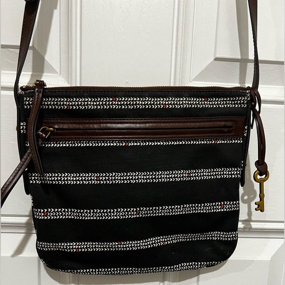 FOSSIL Fiona Crossbody Bag Black White Geometric Pattern Brown Leather Strap - Picture 2 of 15